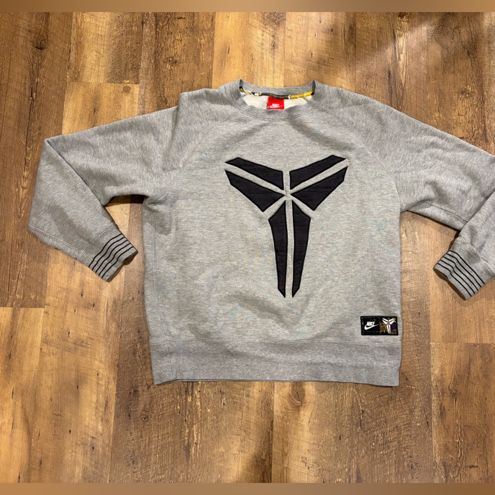 Vintage Nike Kobe Bryant mamba sweatshirt